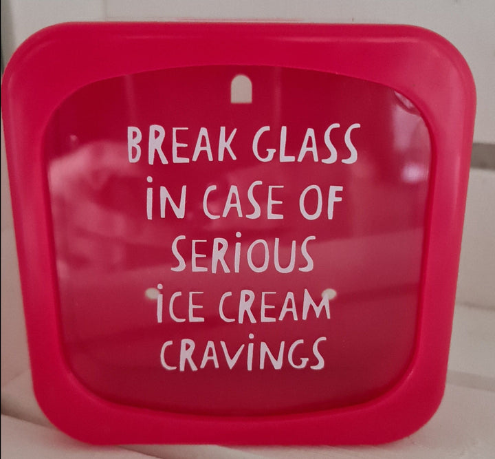 Witzige Spardose  in Feueralarm-Optik ca. 12cm x12cm x 5cm - British Moments / Fernweh-Kaufhaus