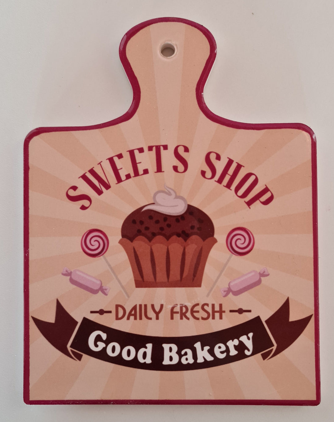 Schild/ Untersetzer mit Beschriftung "Sweets Shop Daily fresh. Good Bakery, ca 20,5 x15cm - British Moments