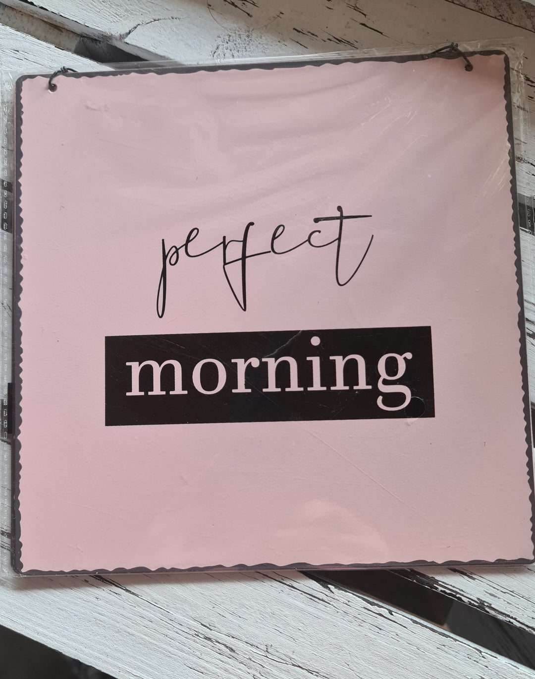 Blechschild, schwarz/rosa /ca 20cm  x 20 cm "Perfect morning" - British Moments