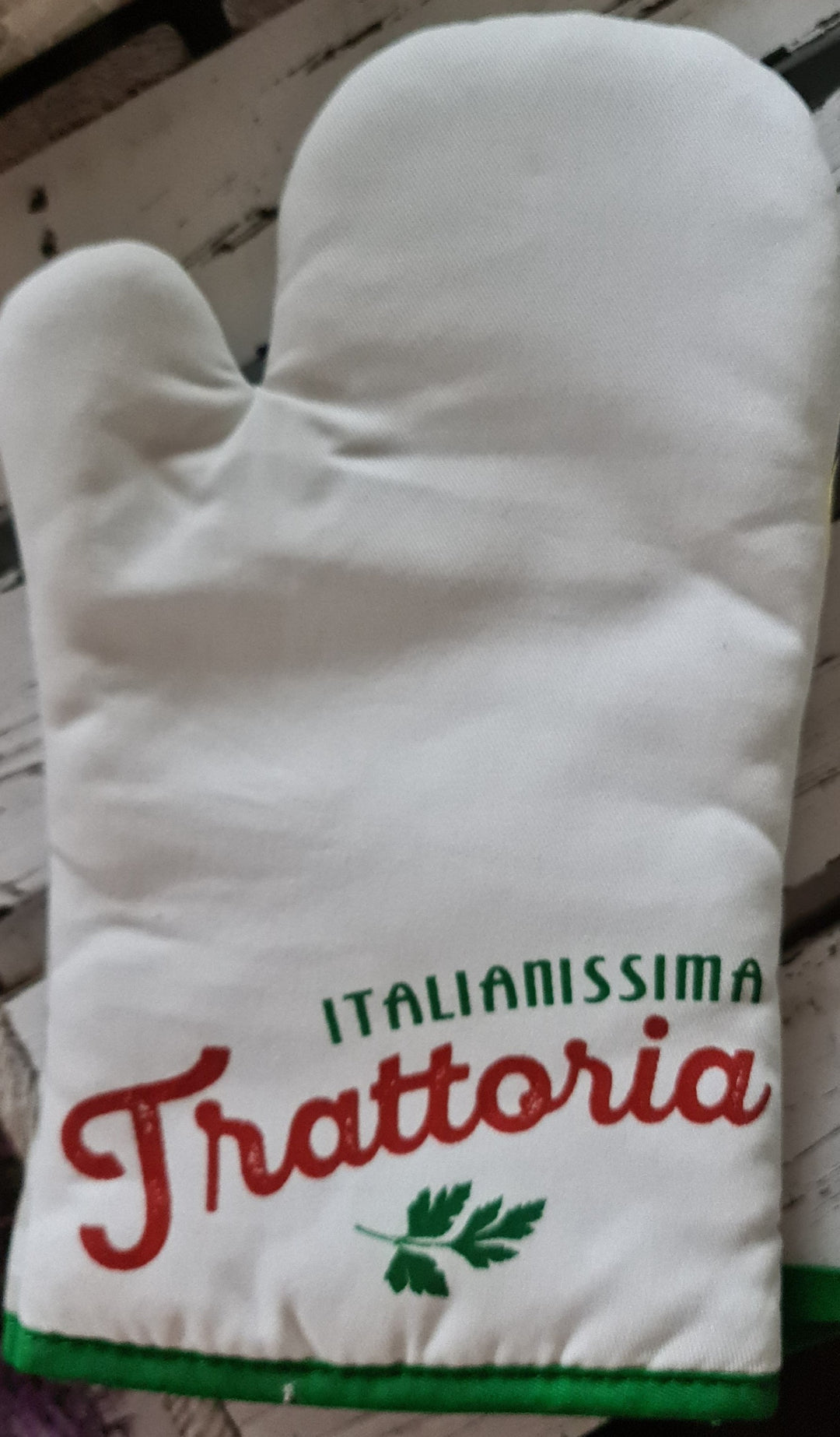 Ofenhandschuh einzeln, weiß/grau mit Beschriftung " Italienissima Trattoria" - British Moments / Fernweh-Kaufhaus