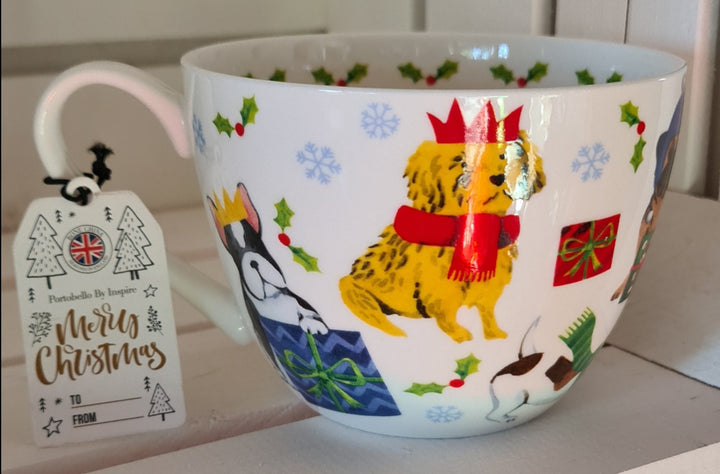 Weihnachtliche Jumbo Tasse "Let's Pawty". Hundemotive - British Moments / Fernweh-Kaufhaus