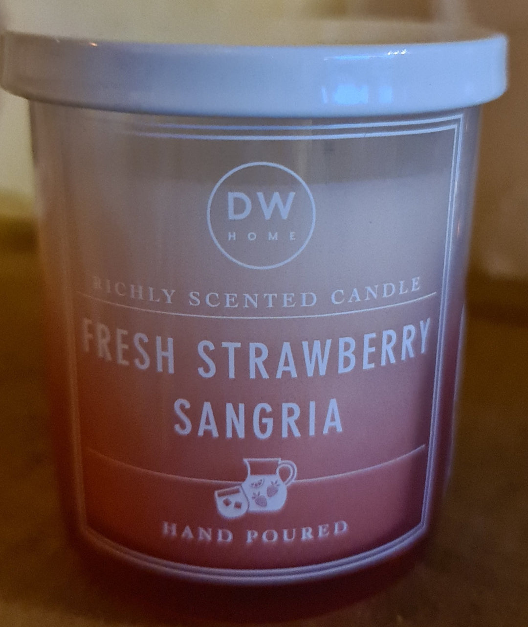 Handgegossene Duftkerze  "Fresh Strawberry Sangria  ".  108 gr. - British Moments / Fernweh-Kaufhaus