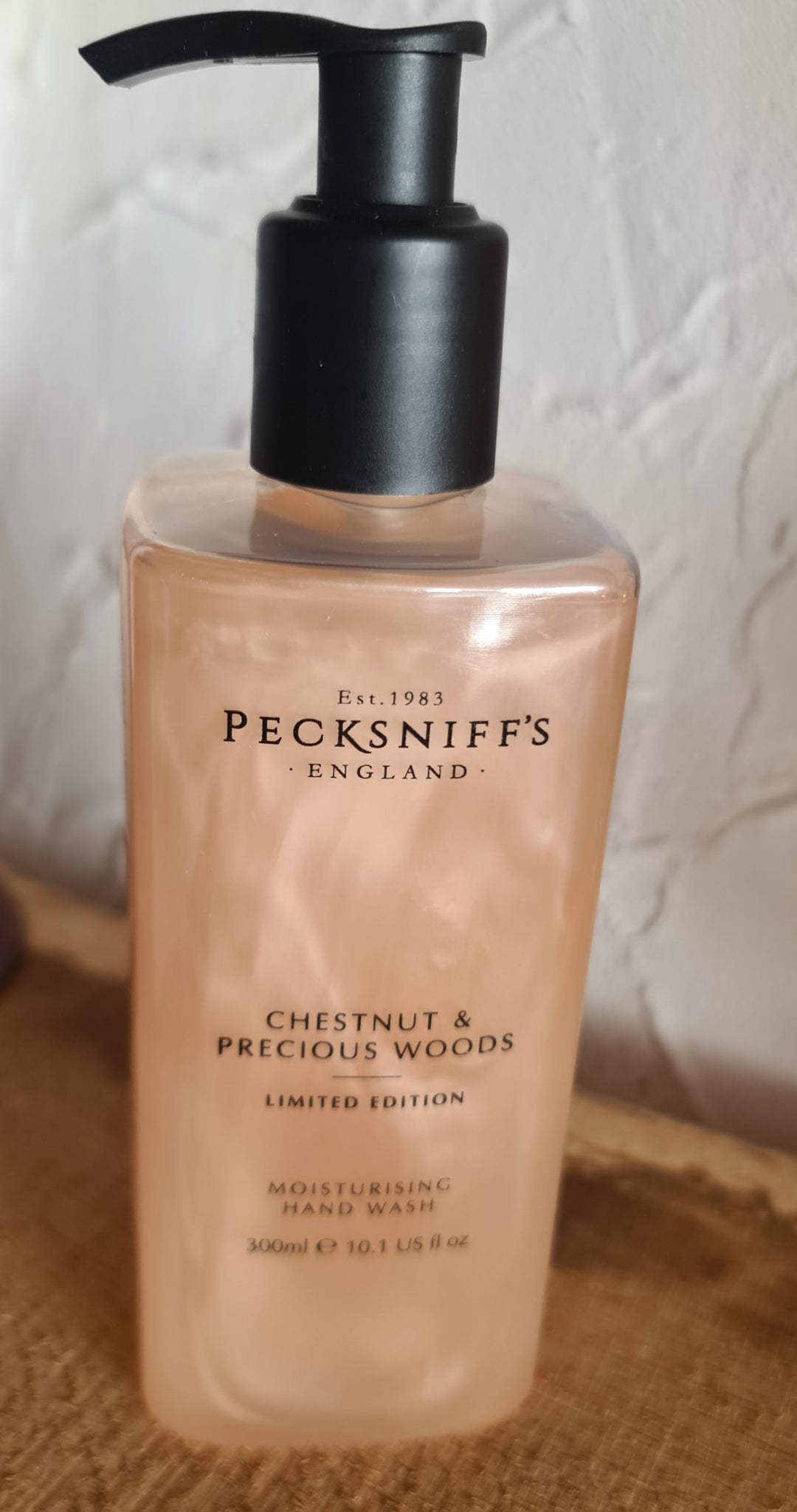 Pecksniff's Chestnut & Precious Woods, Moisturizing Hand Wash 300 ml