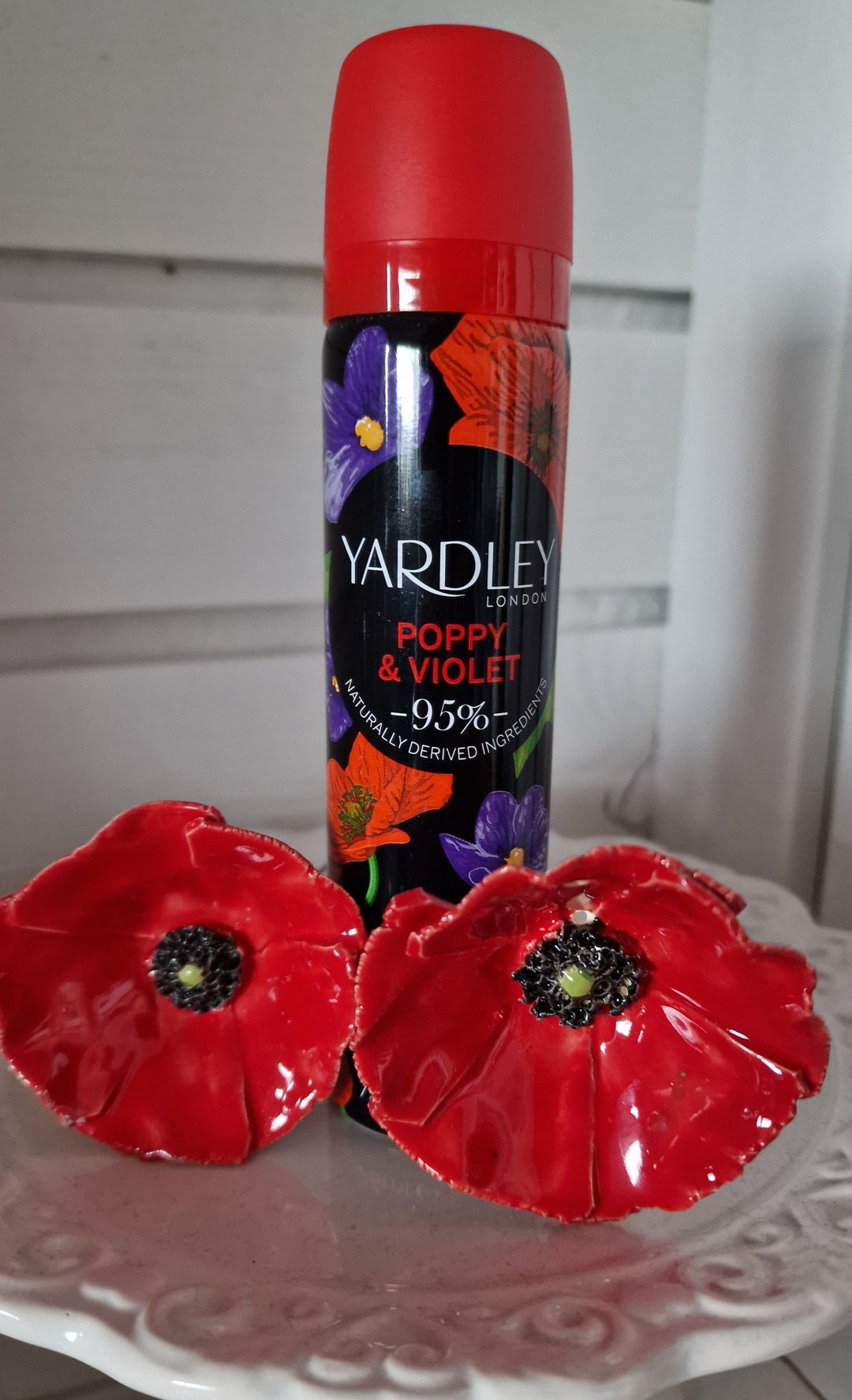 Yardley Body  Fragrance " Poppy & Violet ",   ml Spray