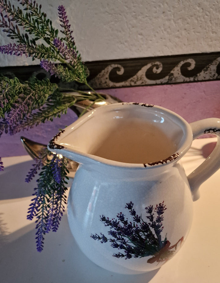 Krug, Deko mit Lavendelmotiv, Keramik 