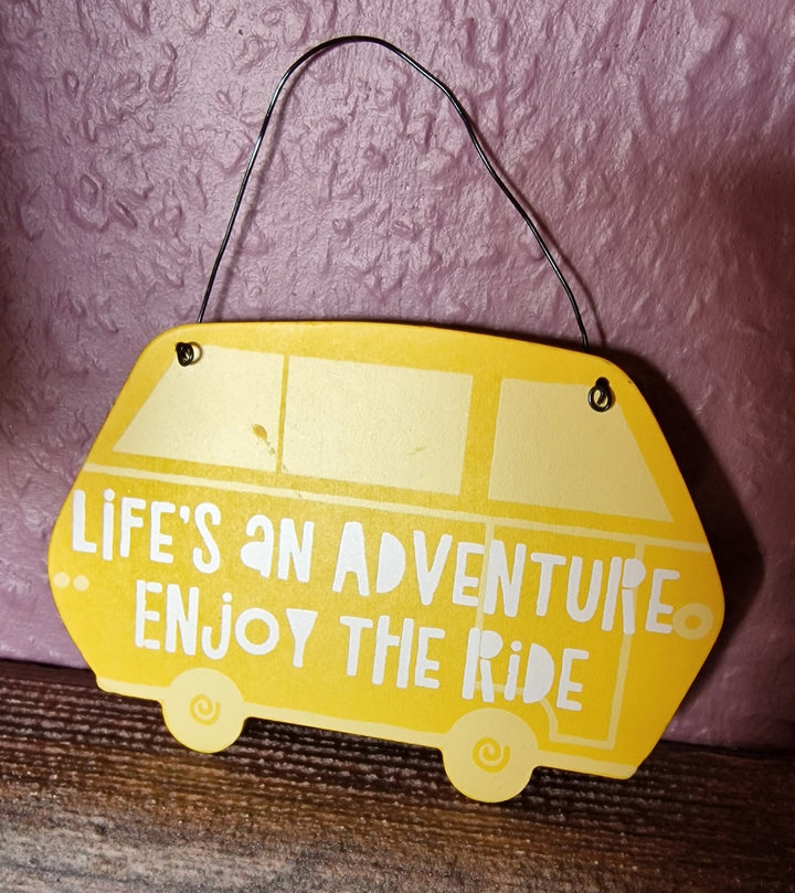 Mini /MDF Holzschild  Campervan-Serie "Life is an adventure . Enjoy the ride"