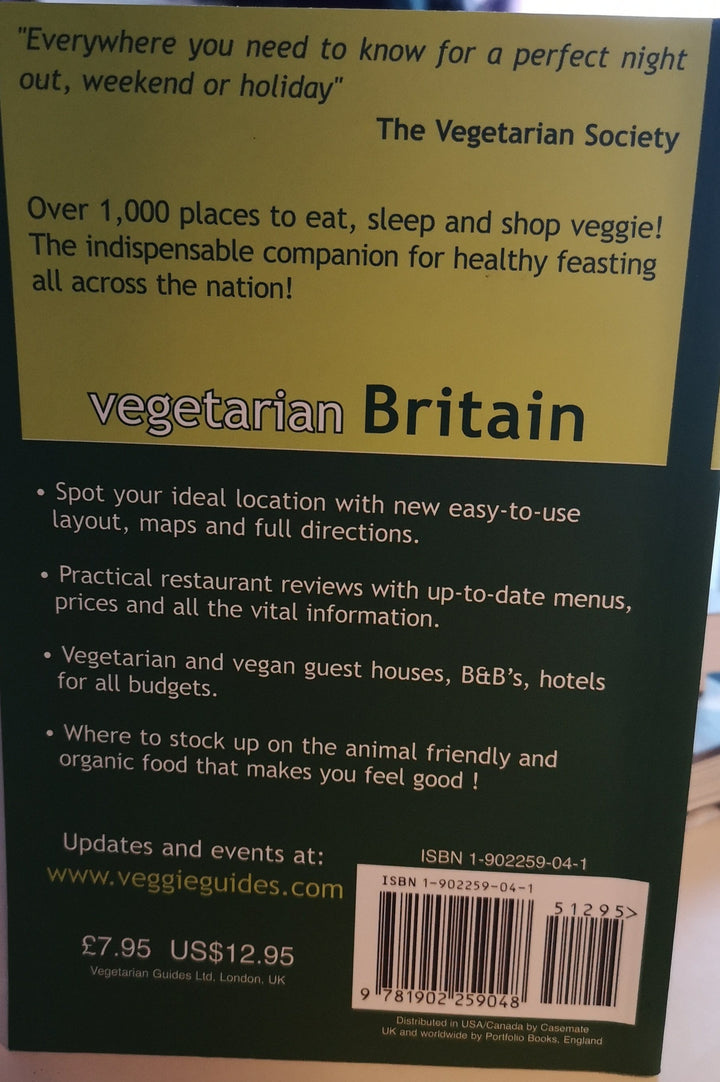 Buch (englischsprachig, gebraucht) "Vegetarian Britain: Over 1000 places to eat, sleep  and shop veggie(Vegetarian travel guides), " - British Moments