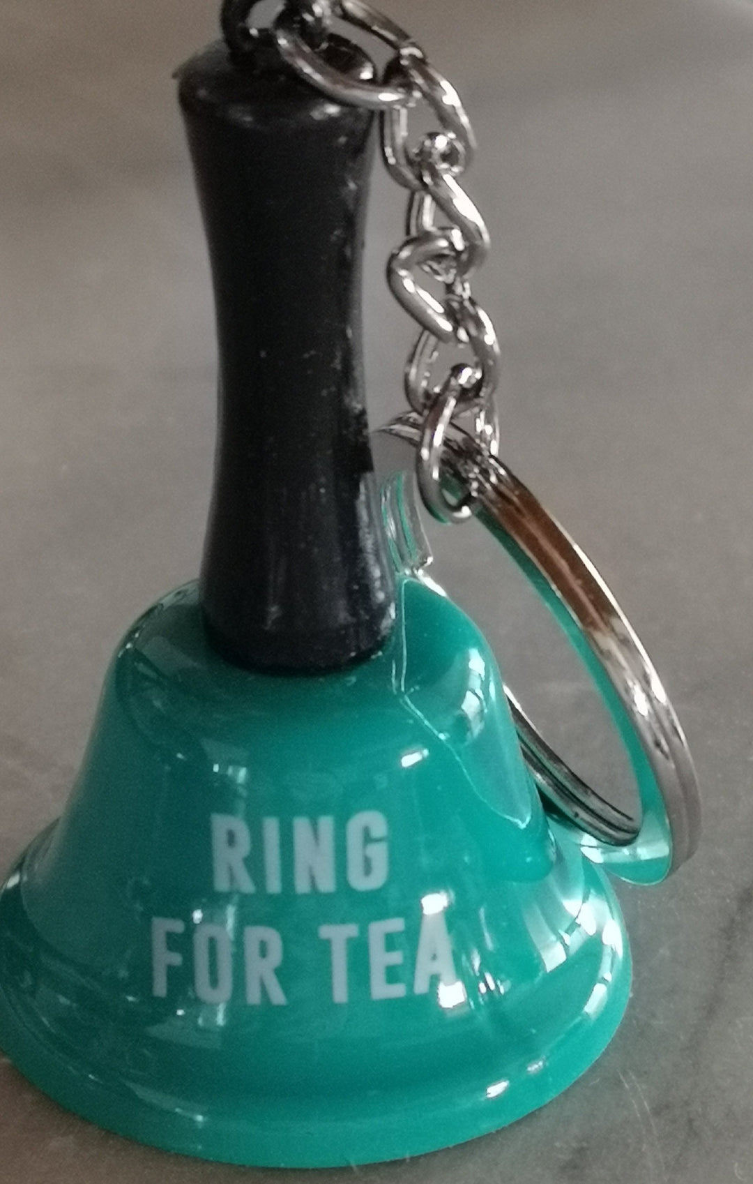 Schlüsselanhänger Mini Glocke "Ring for tea ", türkis - British Moments