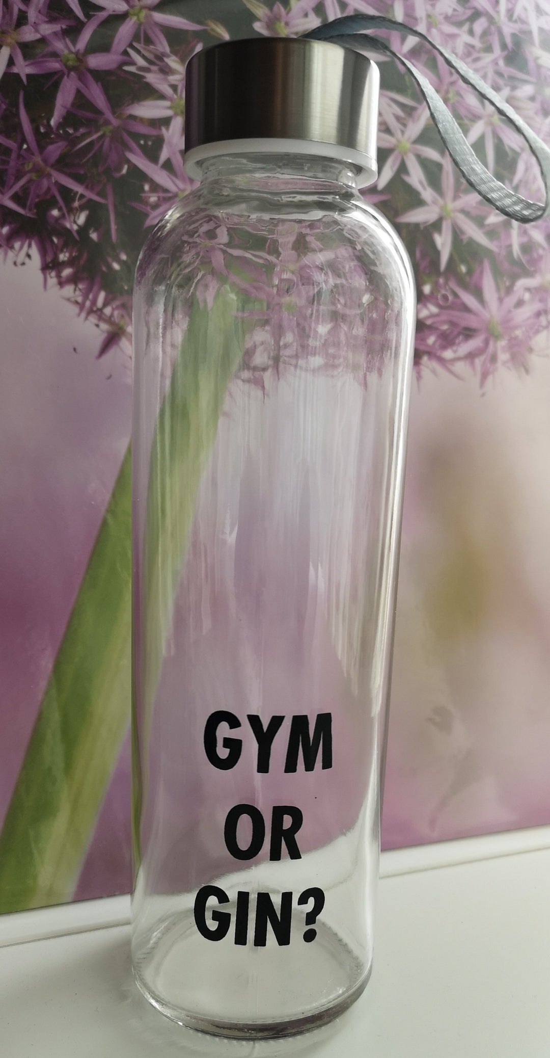 Glasflasche  mit Deckel- Für Sport und Gym. Mit Beschriftung "Gym or Gin?",  480 ml - British Moments
