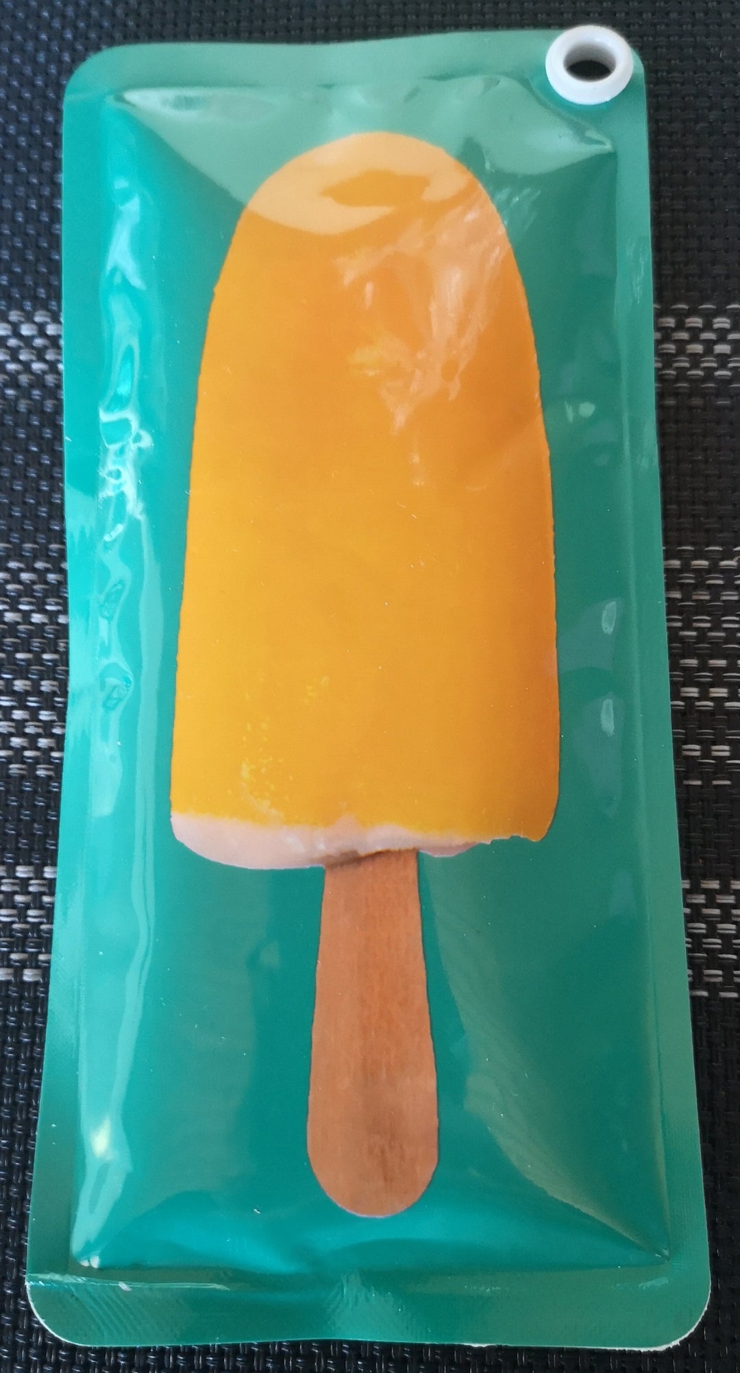 Kühlakku, der Lust auf Sommer macht, Motiv " Orangen-Eis",  20cm  x 9,5 cm - British Moments