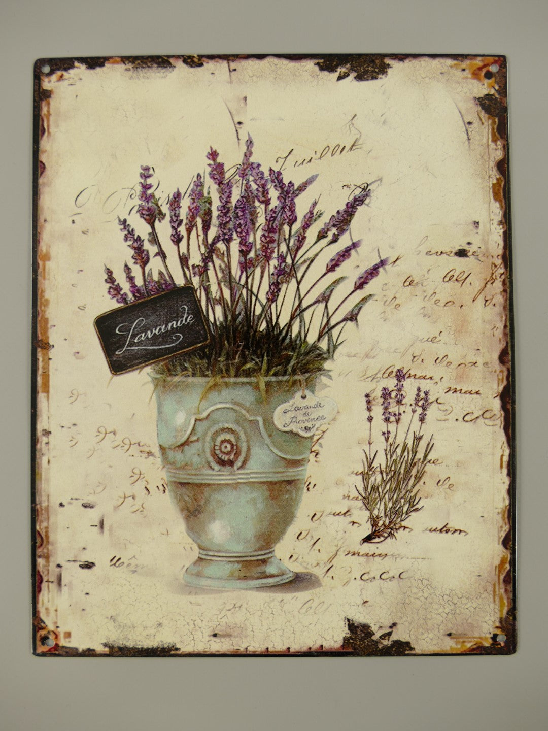 Wandschild, Blech mit Lavendelmotiv und Beschriftung   "Lavende", ca .25 cm  x 20 cm - British Moments