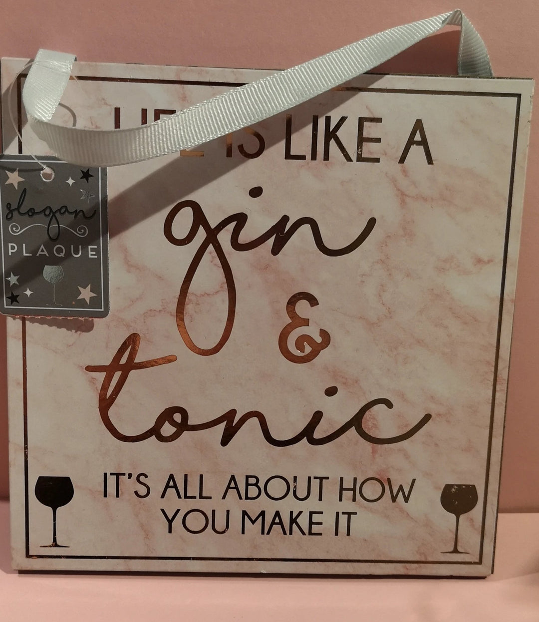Schild, MDF, ca. 20cm x 20 cm  Beschriftung " Life is like Gin & Tonic" - British Moments